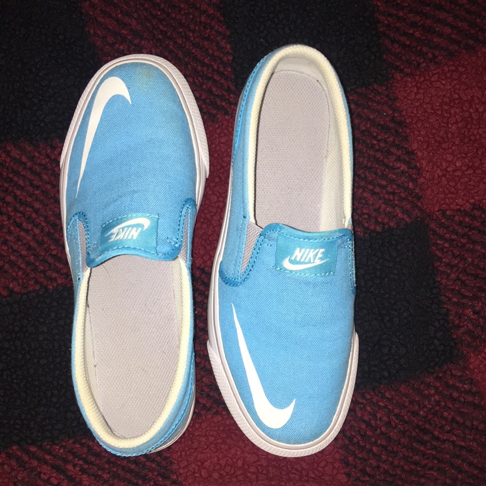 Nike slip ons